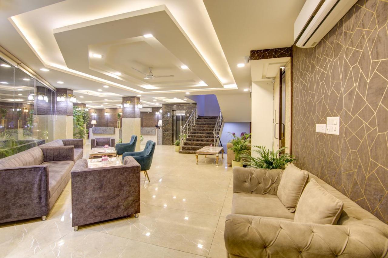 Hotel Park Tree Near Delhi Airport Yeni Delhi Dış mekan fotoğraf